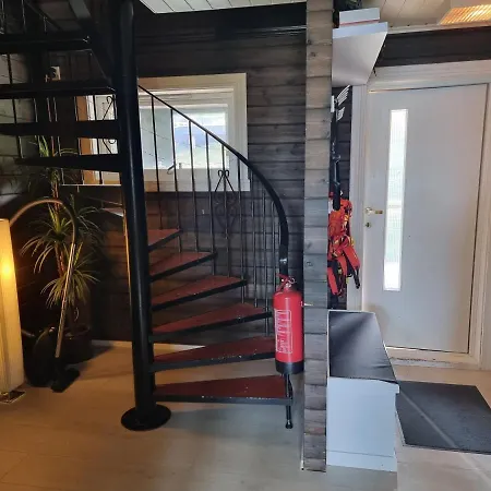 Costa Del Dyrsfjorden Karlsøy